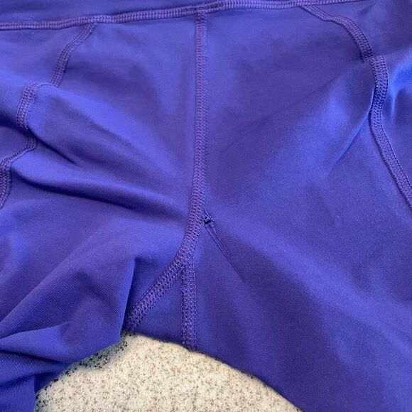 Lululemon Crop Leggings Size 6 - Picture 8 of 10